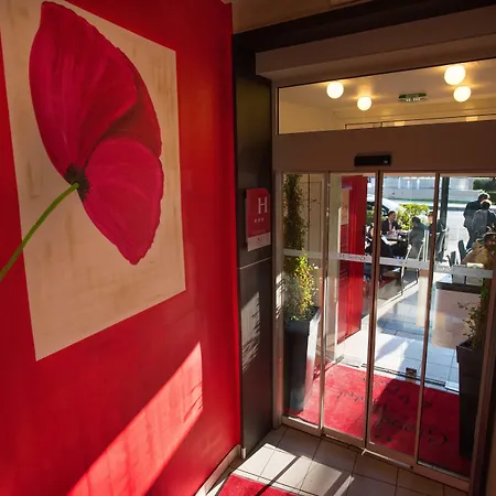 Grand De La Gare, Ξενοδοχείο 3*