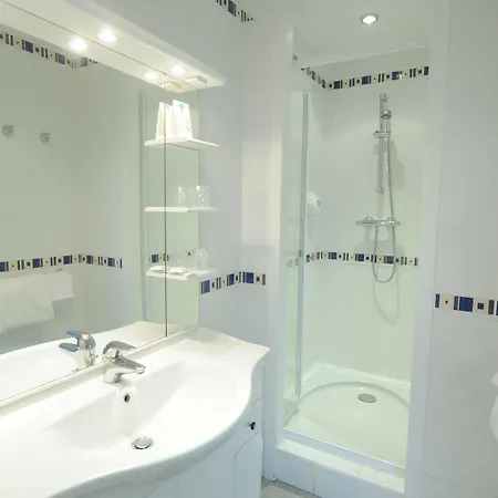 Grand De La Gare, 3*