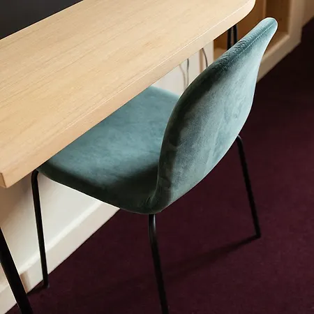 Grand De La Gare, فندق أنجير