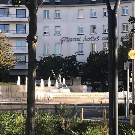 Grand De La Gare, 3* אנז'ה
