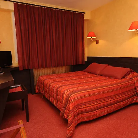 فندق Grand De La Gare, أنجير