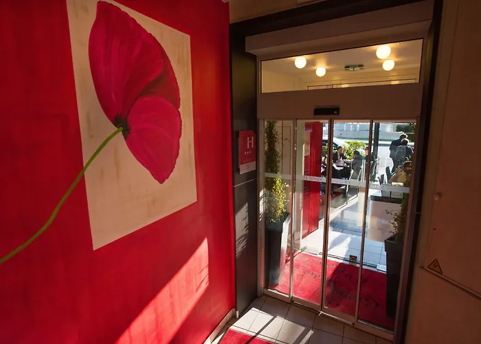 Grand De La Gare, 酒店 3*